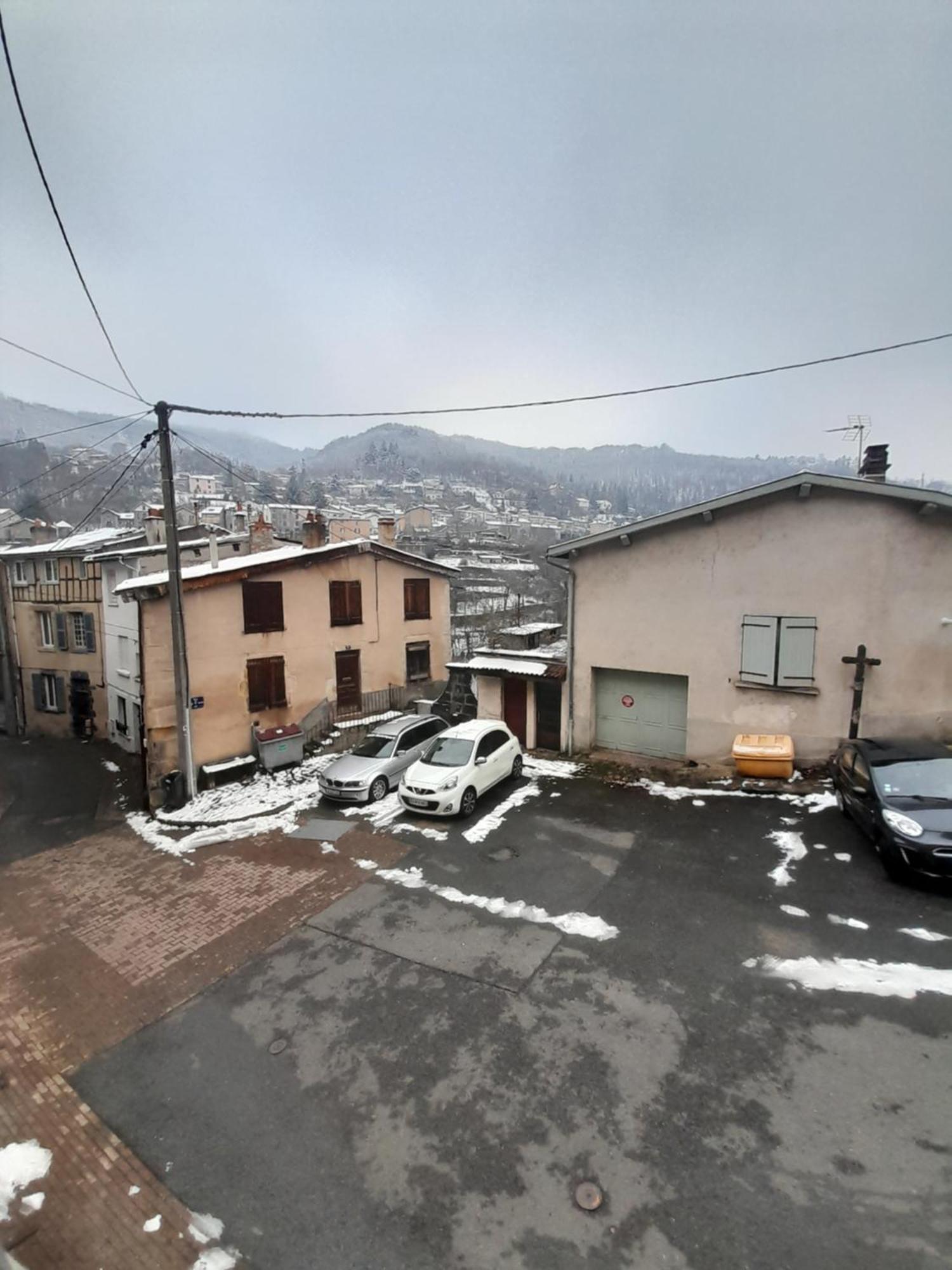 La Chaloupe 4 Bed & Breakfast Thiers Bagian luar foto